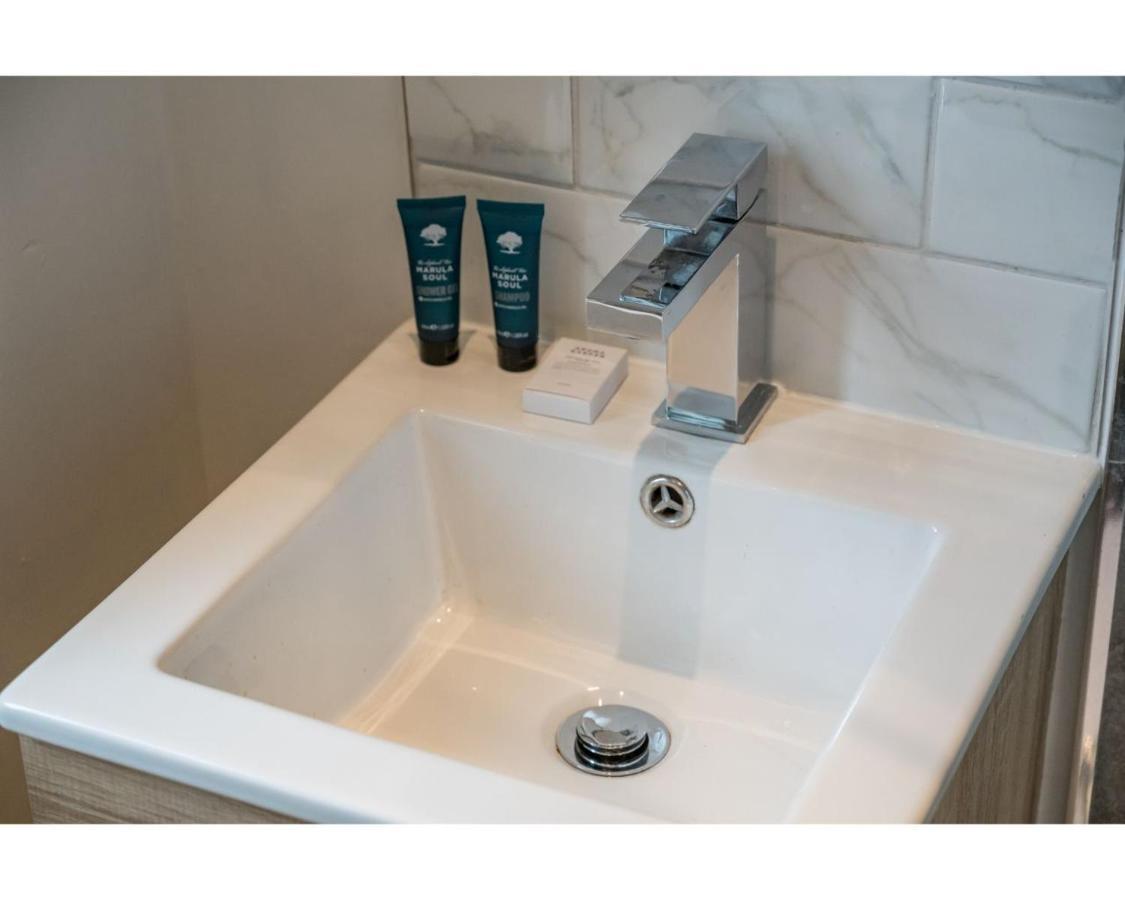 Central Belfast Apartments Belfast Work-Rest-Play R&R Εξωτερικό φωτογραφία