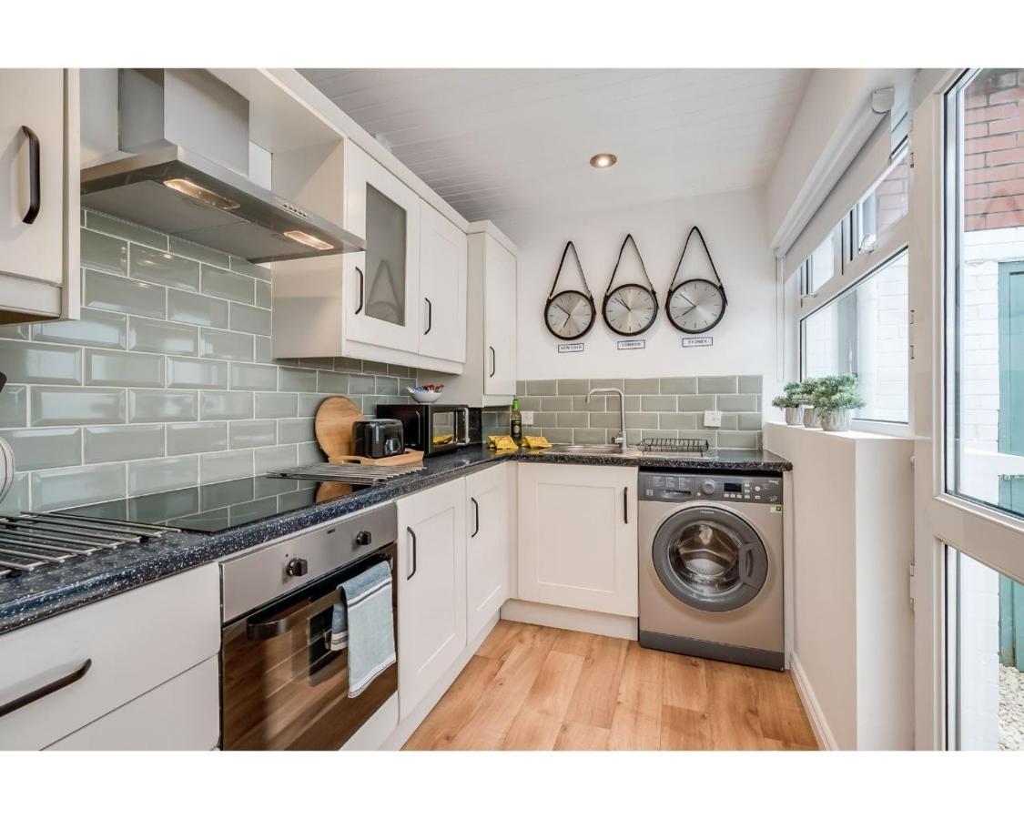 Central Belfast Apartments Belfast Work-Rest-Play R&R Εξωτερικό φωτογραφία